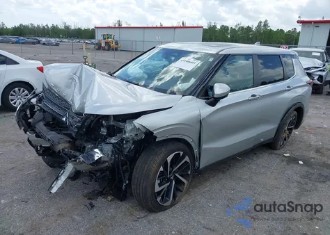 2024 Mitsubishi Outlander Se 2.5 2Wd z USA, uszkodzony, nr VIN JA4J3VA85RZ040557